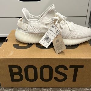 New Yeezy boost 350 size 10